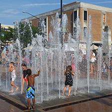 RiverScape MetroPark Interactive Fountains